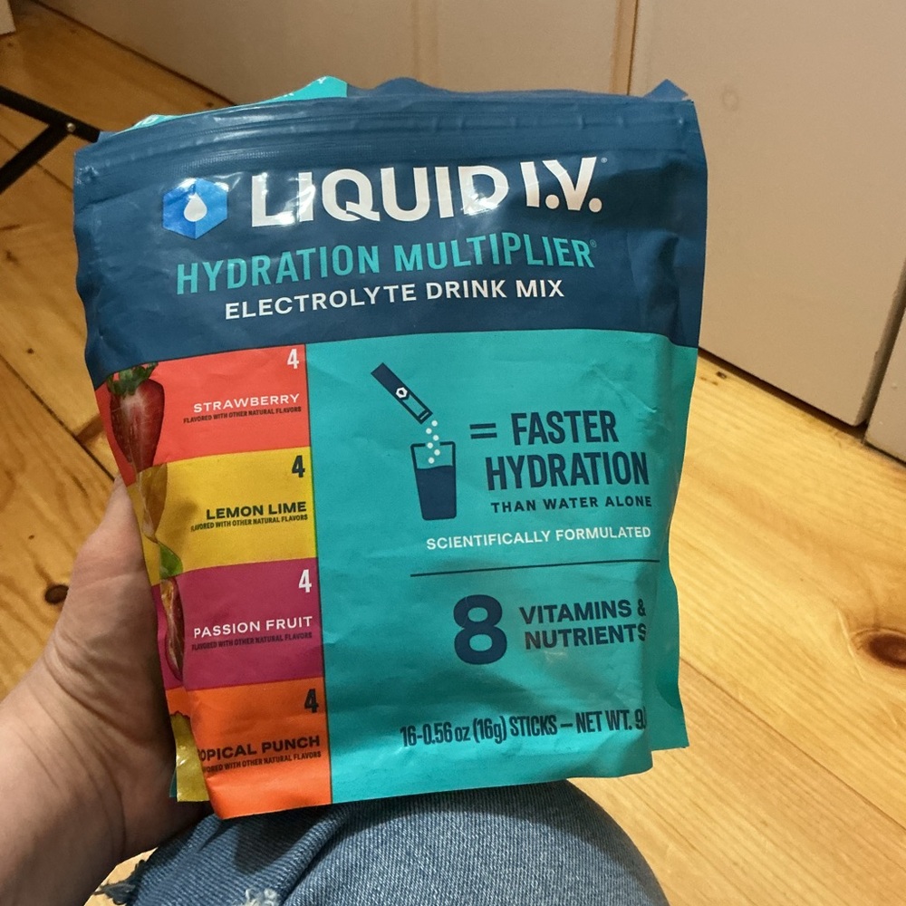 Liquid I.V. Hydration Multiplier Electrolyte Drink Mix - Teal Pack